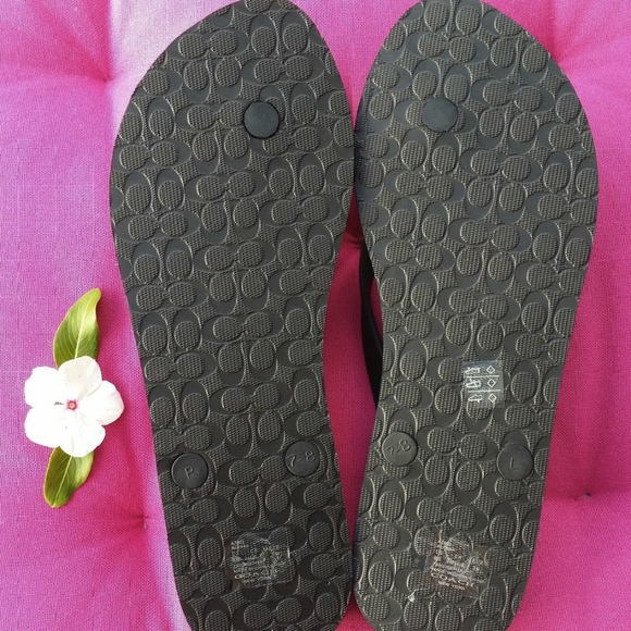 Coach Flip Flops Black White Roses - Picture 2 of 2